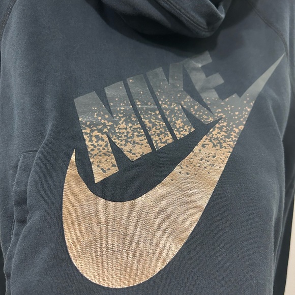 Nike gold and black sweater 💛🖤 - Picture 5 of 5